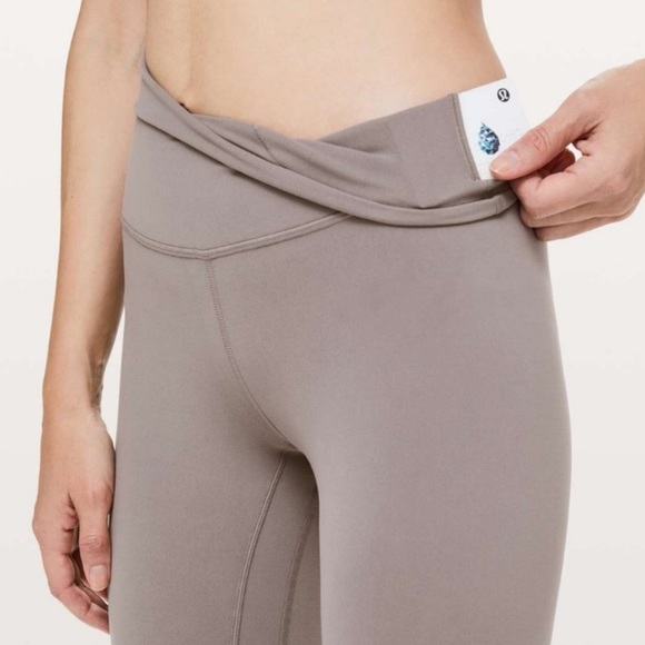 NWT Lululemon Align Pant 25” Size 2 - Picture 3 of 6